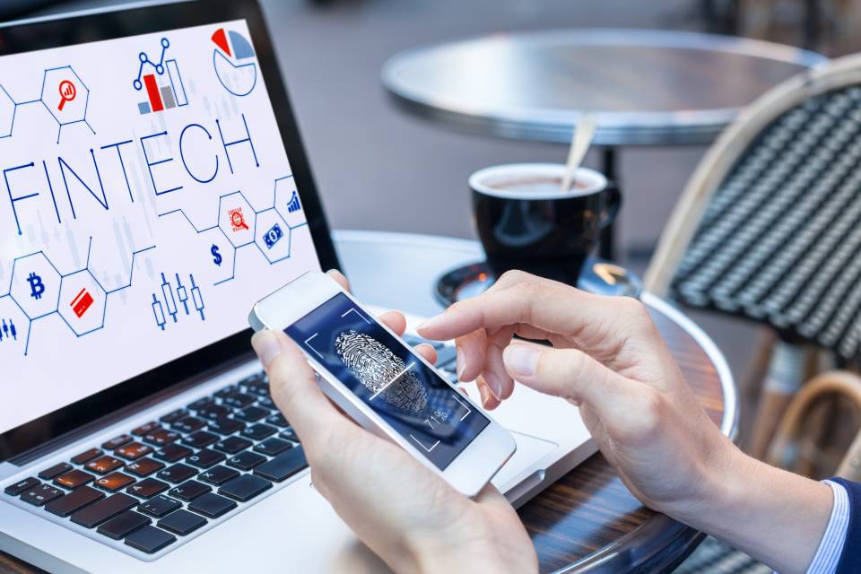 Tallin, en Estonia: cómo el cumplimiento fintech transfronterizo limita el crecimiento